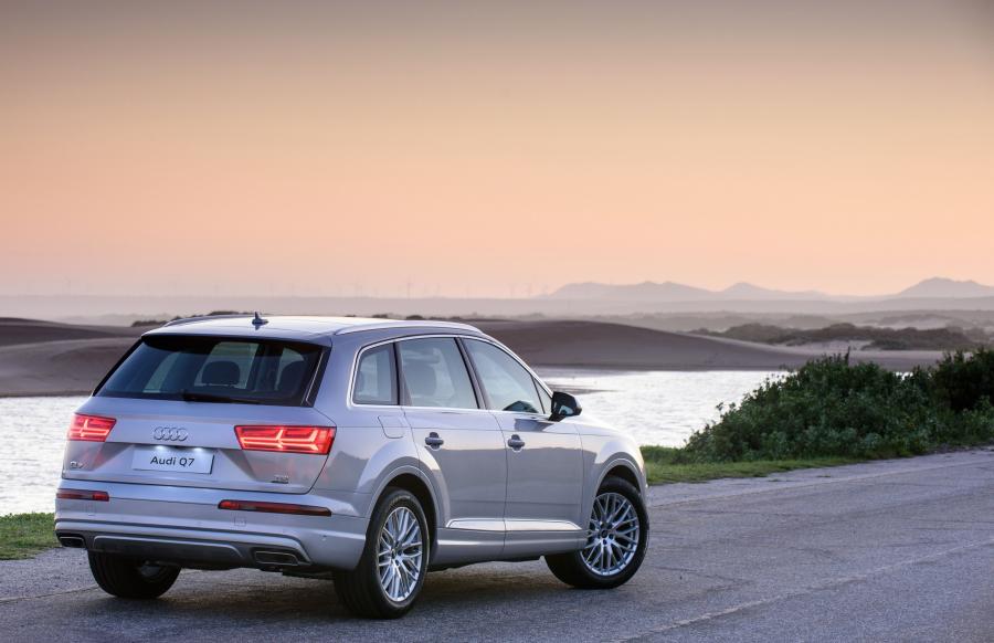  Audi Q7 TDI Quattro (4M) 2015 года  (ZA) (фото 13 из 20)